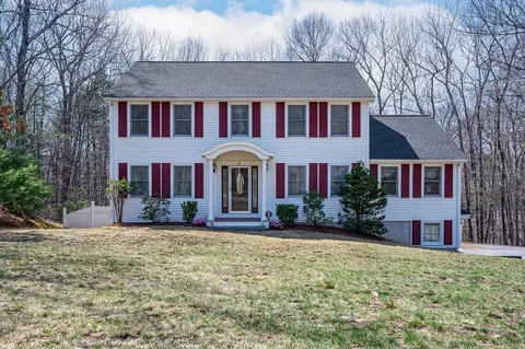 5 Ridge Rd, Tyngsborough, MA 01879
