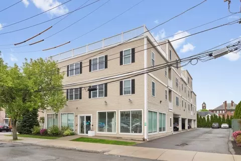 29 Spruce St #23, Waltham, MA 02453
