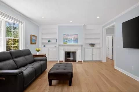 535 Main St, Barnstable, MA 02635 photo 14