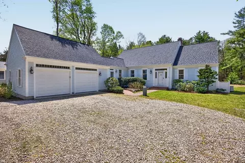 535 Main St, Barnstable, MA 02635 photo 2