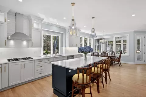 535 Main St, Barnstable, MA 02635 photo 6