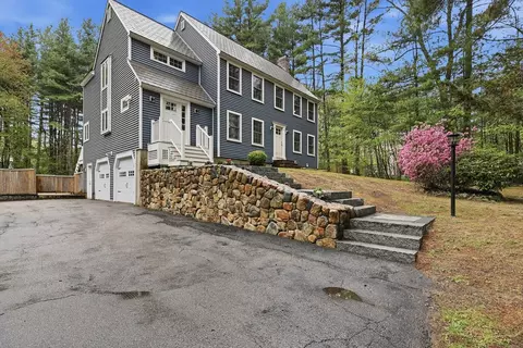 91 Green Rd, Bolton, MA 01740