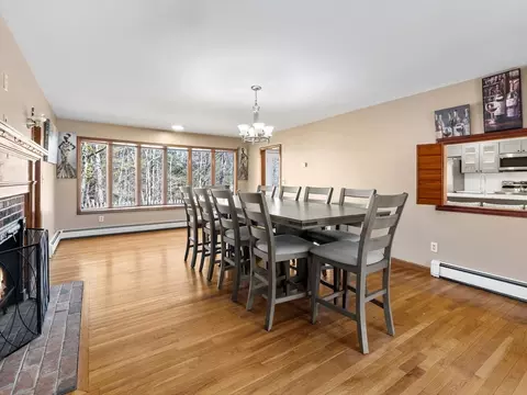 Dining - 549 Main St, Townsend, MA 01474 photo 3 of 4