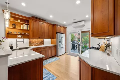 823 E Third St, Boston, MA 02127