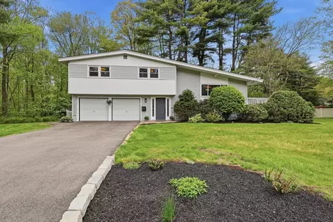 27 Clearview Dr, Framingham, MA 01701