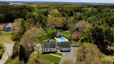 141 Martingale Ln, Plymouth, MA 02360