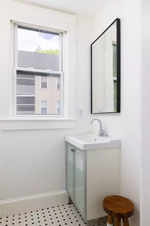 255 Walnut St #B, Brookline, MA 02445 photo 15