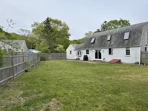 Exterior - 3 Thoreau Dr, Centerville, MA 02632 photo 4 of 6