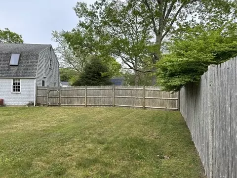 Exterior - 3 Thoreau Dr, Centerville, MA 02632 photo 3 of 6