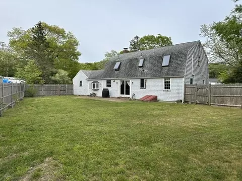 Exterior - 3 Thoreau Dr, Centerville, MA 02632 photo 2 of 6
