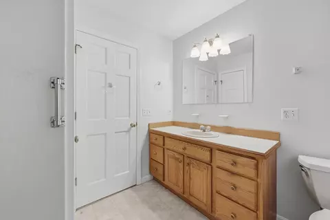 Bath - 30 Jesse Rd, Dudley, MA 01571 photo 2 of 2