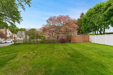 Exterior - 15 Steele St, Worcester, MA 01607 photo 6 of 8