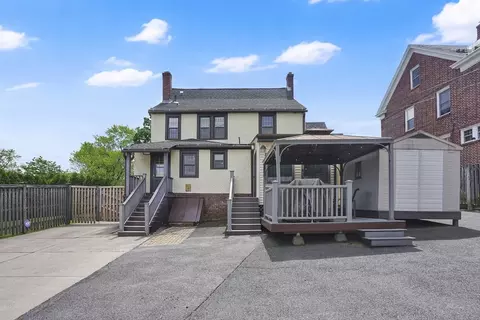 Exterior - 146 Bellevue Ave, Springfield, MA 01108 photo 4 of 6