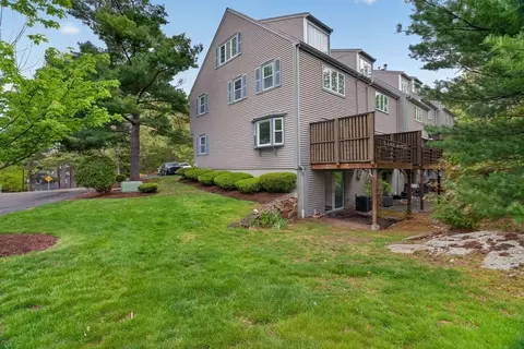 Exterior - 4 Oak Ridge Dr #6, Maynard, MA 01754 photo 4 of 7