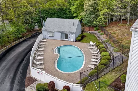 Exterior - 4 Oak Ridge Dr #6, Maynard, MA 01754 photo 7 of 7