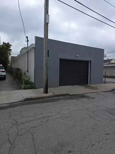 Exterior - 430 Alden St, Fall River, MA 02723 photo 7 of 8