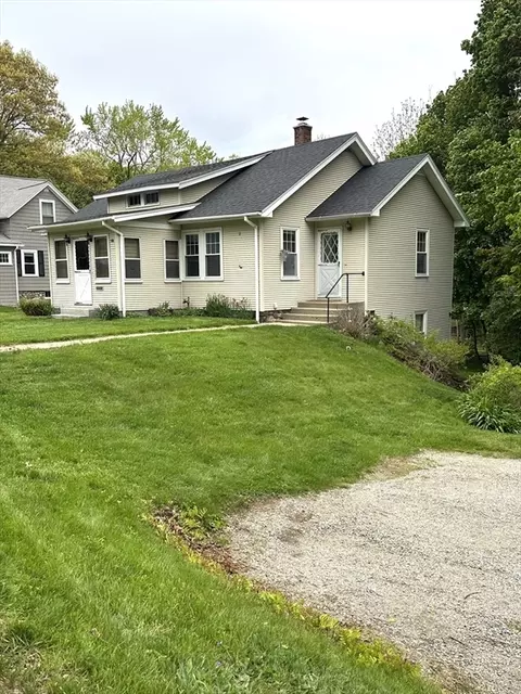 10 Park St, Auburn, MA 01501