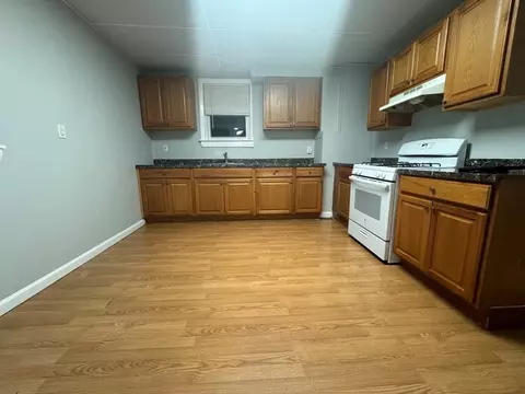 58 Union St, Everett, MA 02149 photo 3