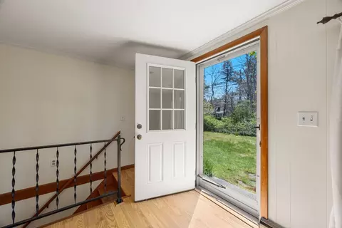 Entry Way - 5 Weir Rd, Eastham, MA 02642 photo 1 of 2