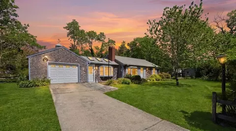 5 Weir Rd, Eastham, MA 02642