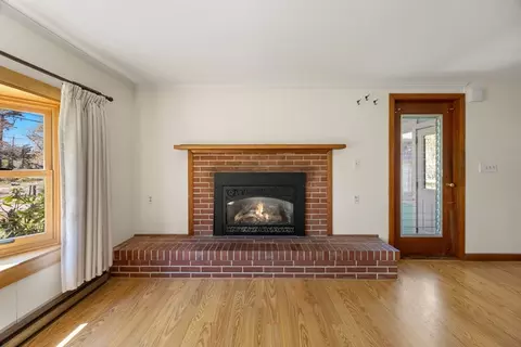 Living - 5 Weir Rd, Eastham, MA 02642 photo 4 of 6
