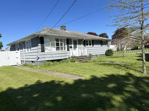 11 Westview, New Bedford, MA 02740