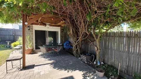 Exterior - 42 Freeman Ave, Everett, MA 02149 photo 4 of 7
