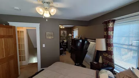 Bedroom - 42 Freeman Ave, Everett, MA 02149 photo 3 of 6