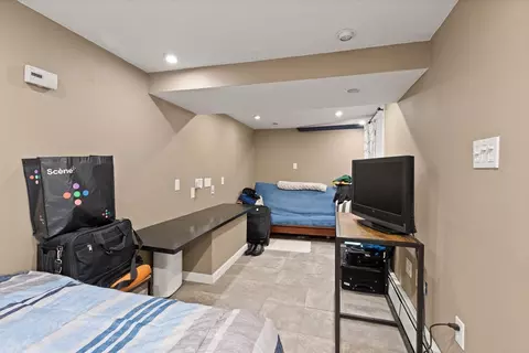 Bedroom - 42 Freeman Ave, Everett, MA 02149 photo 5 of 5