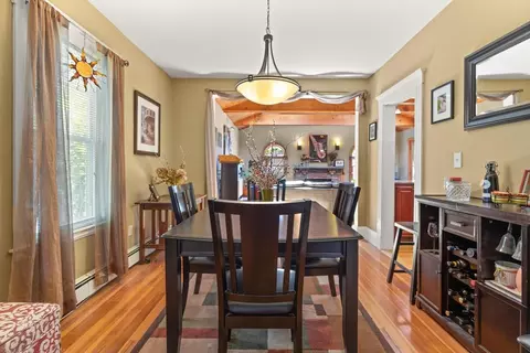 Dining - 42 Freeman Ave, Everett, MA 02149 photo 2 of 3