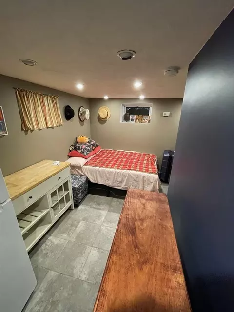 Bedroom - 42 Freeman Ave, Everett, MA 02149 photo 6 of 6