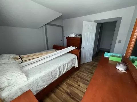 Bedroom - 11 Wayne St, Worcester, MA 01603 photo 2 of 5