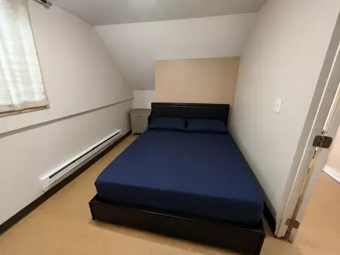 Bedroom - 11 Wayne St, Worcester, MA 01603 photo 5 of 5