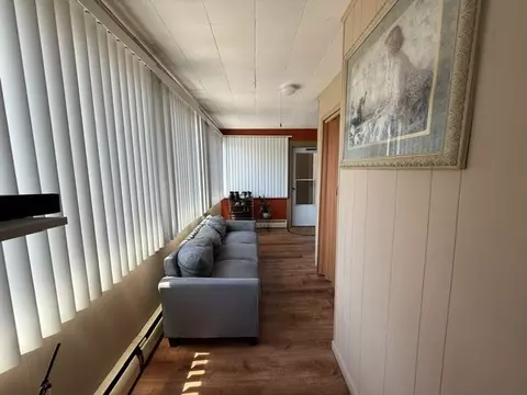 Entry Way - 11 Wayne St, Worcester, MA 01603 photo 1 of 2