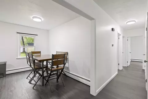 376 Hermitage Dr, Springfield, MA 01129 photo 17