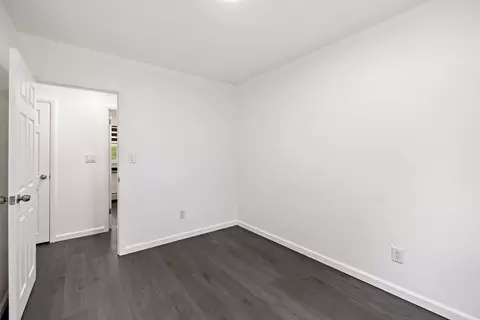 376 Hermitage Dr, Springfield, MA 01129 photo 23