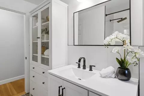 Bath - 133 Pacella Dr, Dedham, MA 02026 photo 2 of 3