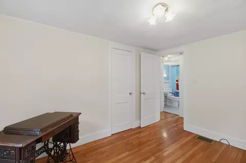 Bedroom - 1 Brookhaven Rd, Worcester, MA 01606 photo 6 of 12