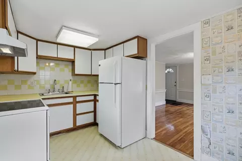 Kitchen - 1 Brookhaven Rd, Worcester, MA 01606 photo 1 of 3