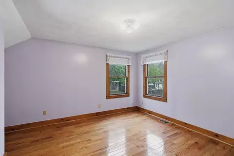 Bedroom - 1 Brookhaven Rd, Worcester, MA 01606 photo 8 of 12