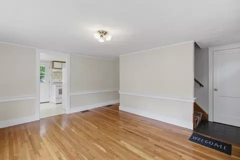 Entry Way - 1 Brookhaven Rd, Worcester, MA 01606 photo 1 of 1
