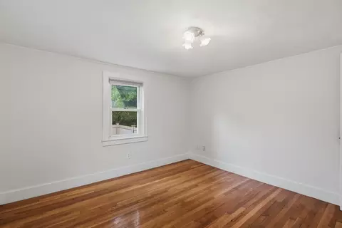 Bedroom - 1 Brookhaven Rd, Worcester, MA 01606 photo 3 of 12