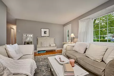 19 Beyer Dr, Easthampton, MA 01027 photo 12