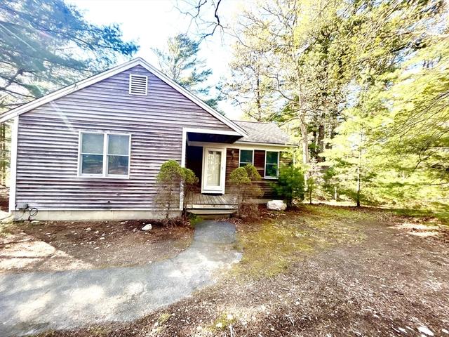 69 Happy Hollow Rd, Falmouth, MA 02536