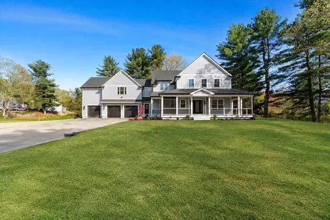150 Fruit St, Hopkinton, MA 01748