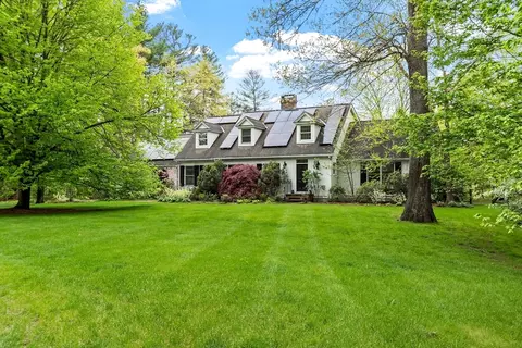 121 Hartwell Rd, Carlisle, MA 01741