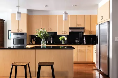 9 W Broadway #322, Boston, MA 02127