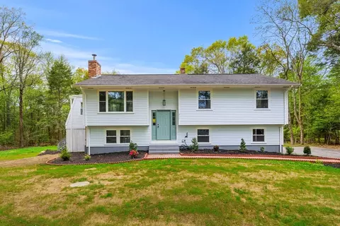 217 Dean St, Norton, MA 02766