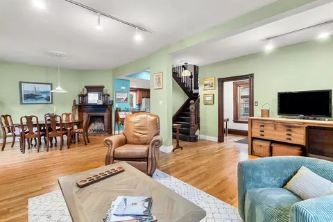 67 Maple St, Milton, MA 02186 photo 9