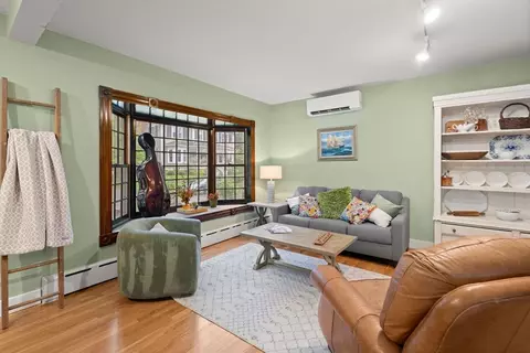 67 Maple St, Milton, MA 02186 photo 8